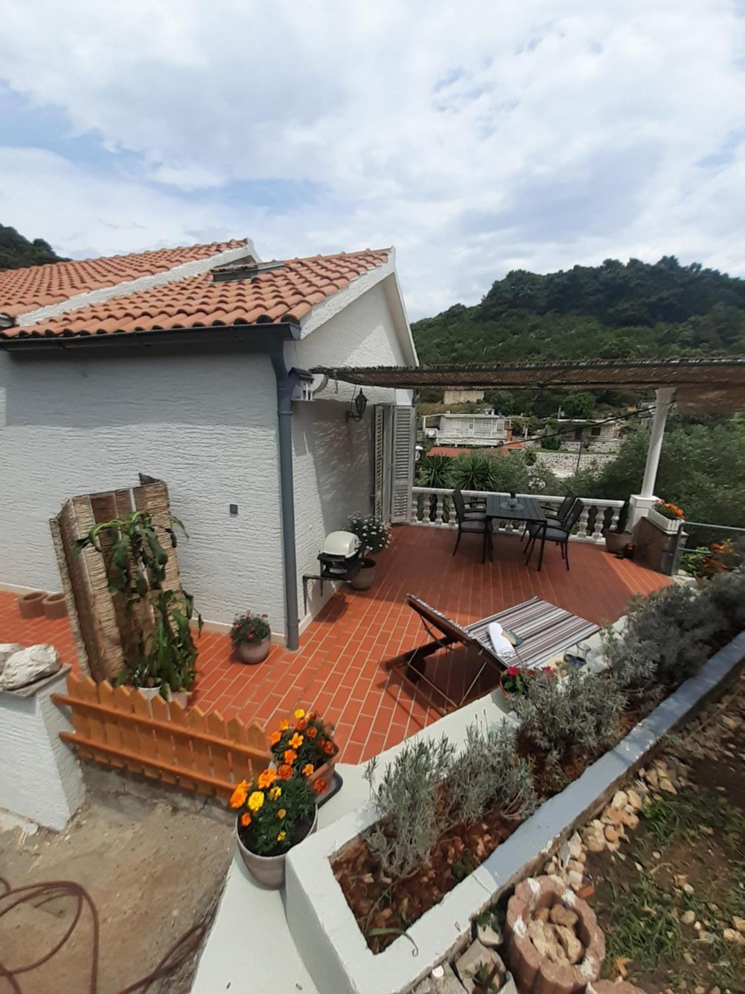 Apartment Nadine Mljet Mit Meerblick Okuklje Exterior photo